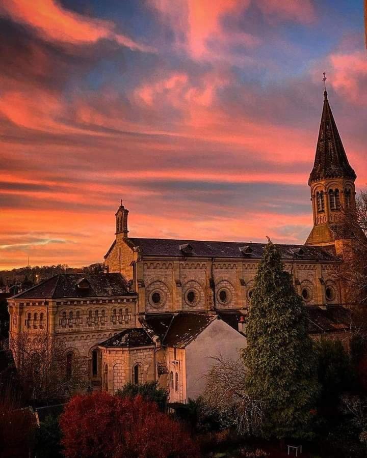 Chambre Climatisee Au Coeur De Brive Avec Televiseur Connecte Wifi Netflix Eksteriør bilde