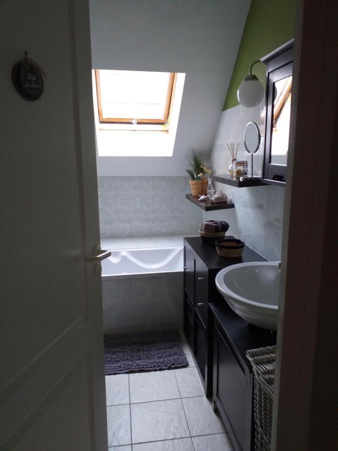 Chambre Climatisee Au Coeur De Brive Avec Televiseur Connecte Wifi Netflix Eksteriør bilde